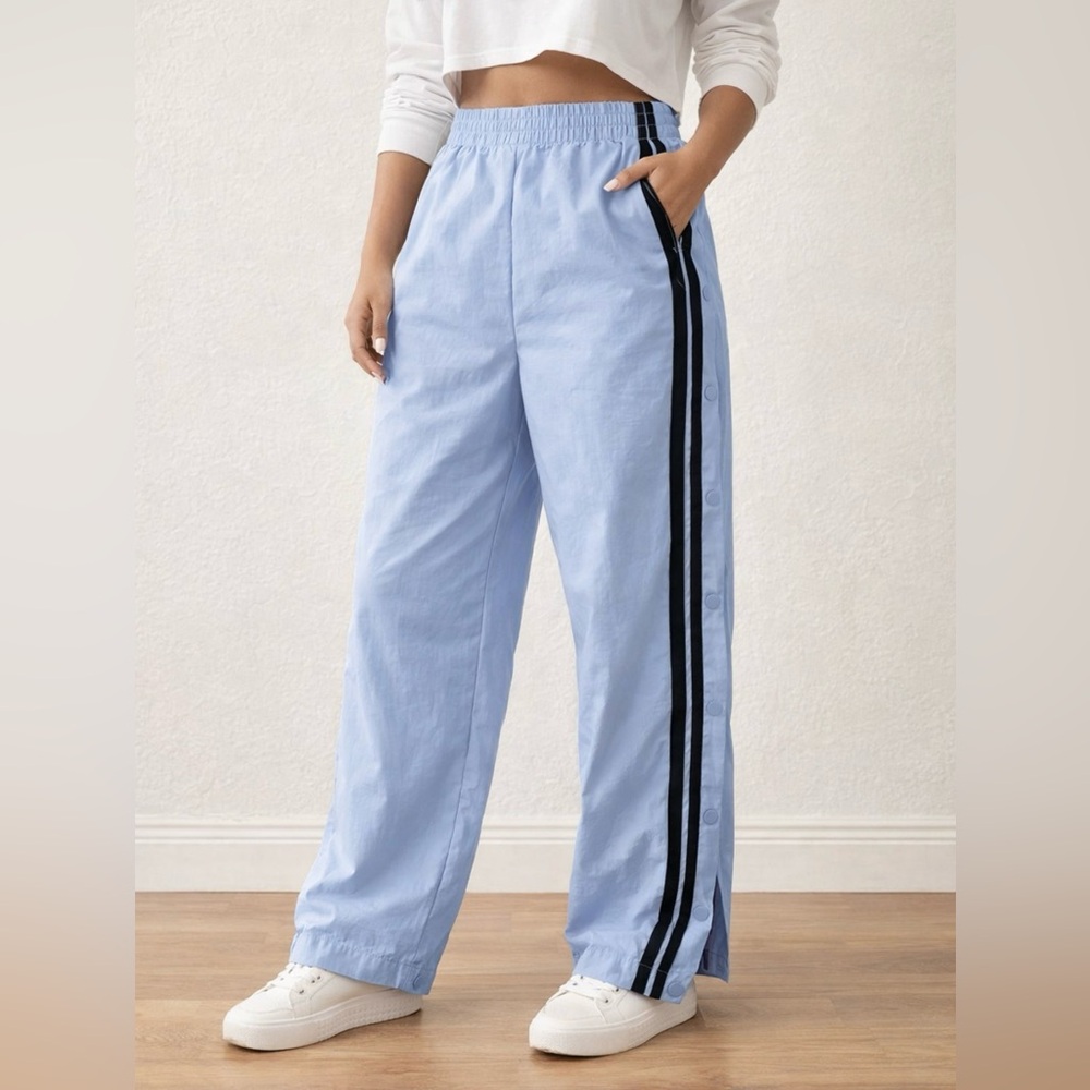 Light Blue Track Pants Snap Side Stripes Size M NWT